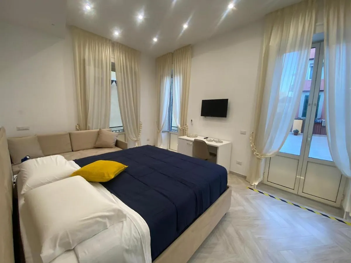 Hotel Flo' Nápoles 0*,  Italia