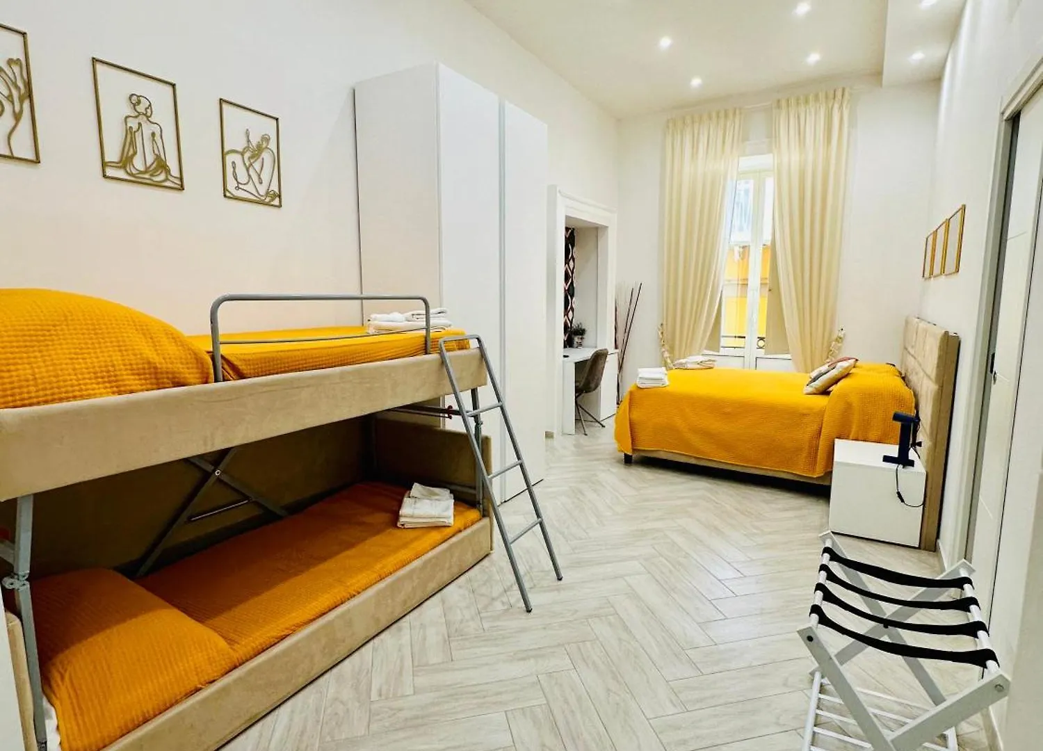 Hotel Flo' Nápoles Italia