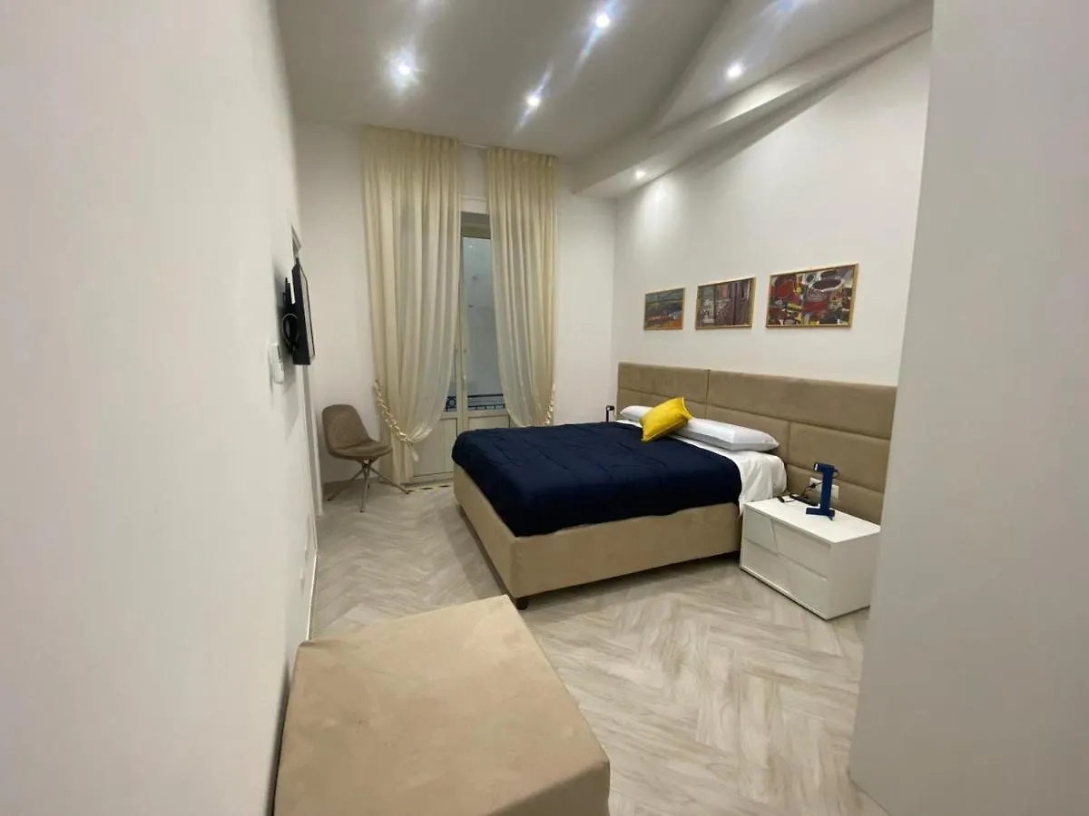 Flo' Hotel Naples 0*,