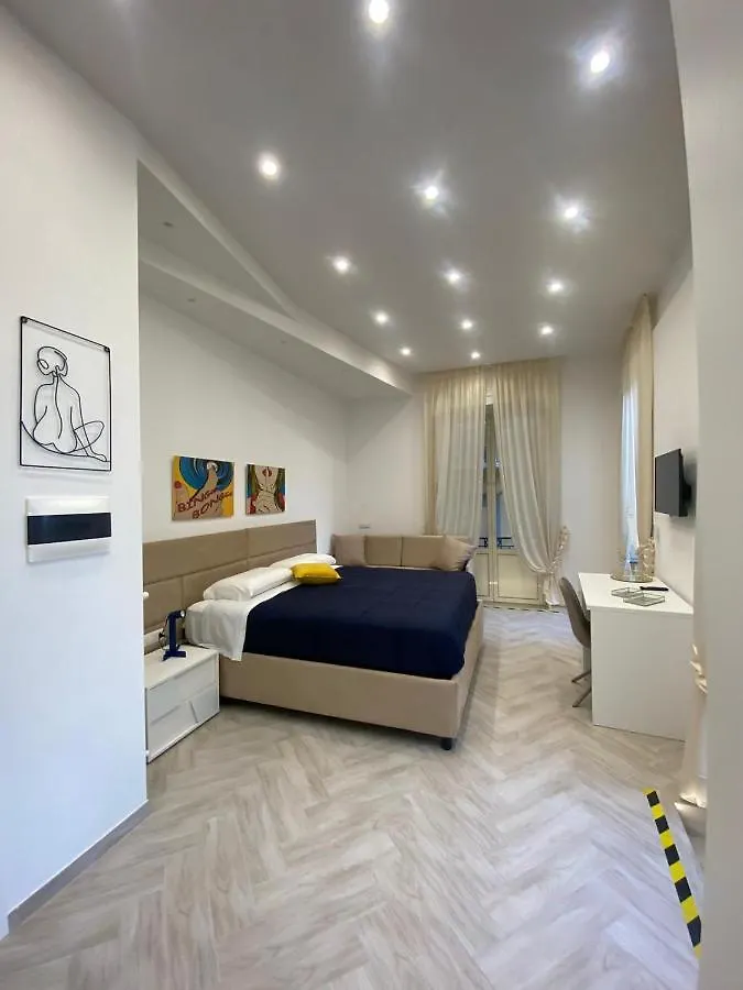 Guest house Flo' Hotel Naples